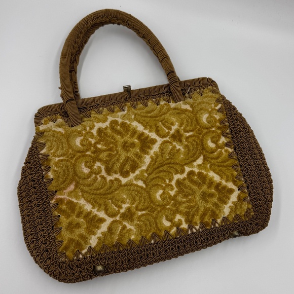 Vintage Italian Tapestry handbag with feet. - Picture 7 of 11
